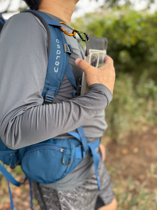 日常の山歩きがもっと快適に｜登山・トレイルランで頼れるエアポンプ搭載防水ケース - Sweetleaff