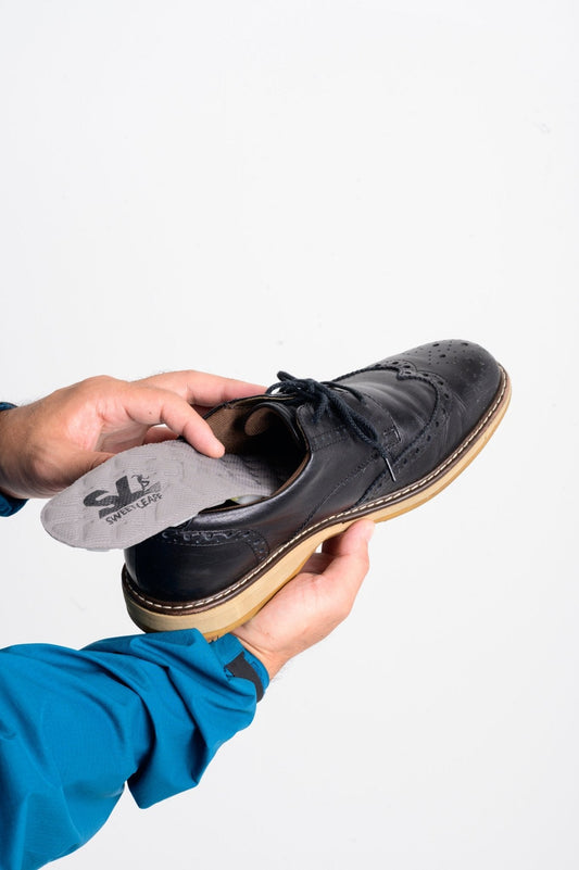 ポンプインソール対応靴一覧｜スニーカー・革靴・登山靴など相性ガイド - Sweetleaff